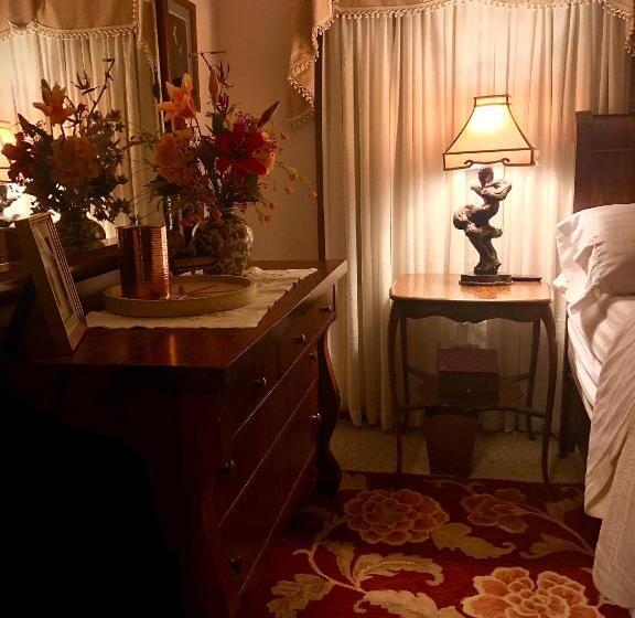 اتاق لوکس, Winnie's Bed & Breakfast