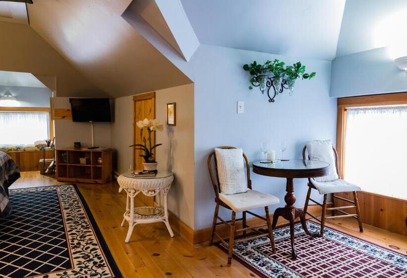 سوییت لوکس, A Hidden Gem Bed And Breakfast