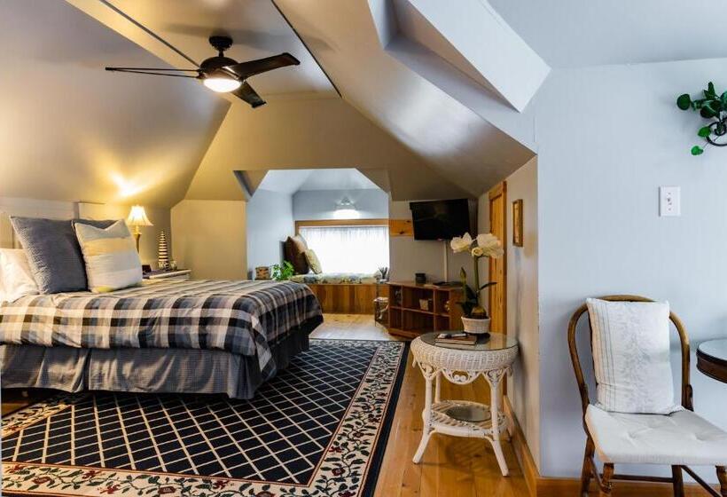 سوییت لوکس, A Hidden Gem Bed And Breakfast