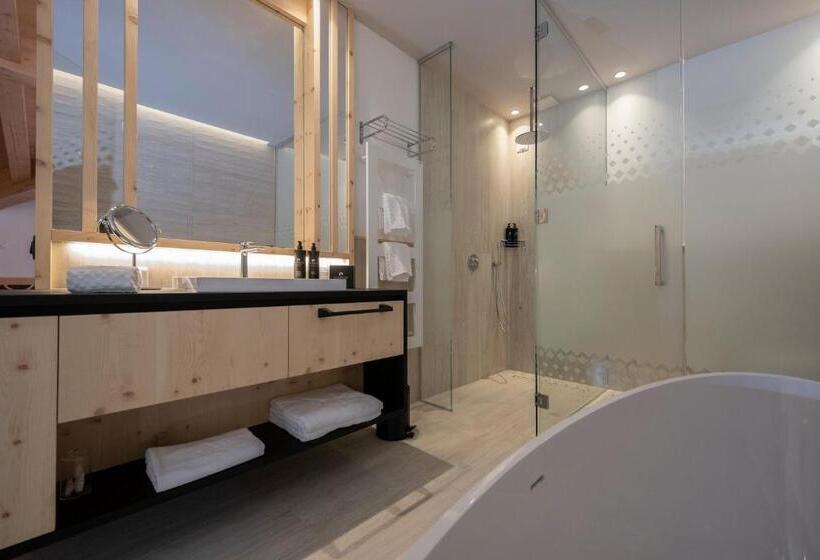 سوییت جونیور لوکس, Ciampedie Luxury Alpine Spa