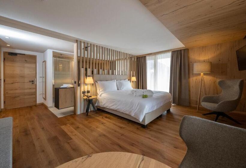 سوییت جونیور, Ciampedie Luxury Alpine Spa