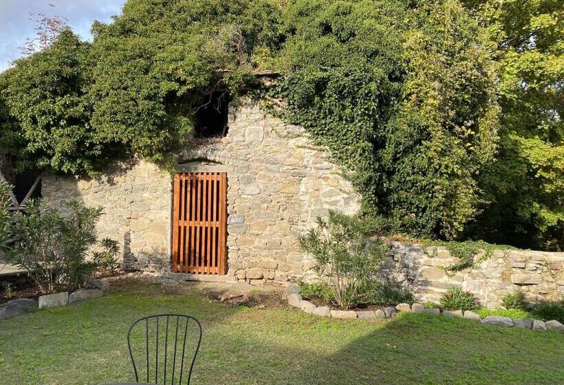 سوئیت جونیور با چشم‌انداز باغ, Relais San Filippo In Sogaglia