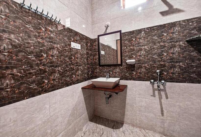 اتاق استاندارد با بالکن, Vibes Inn