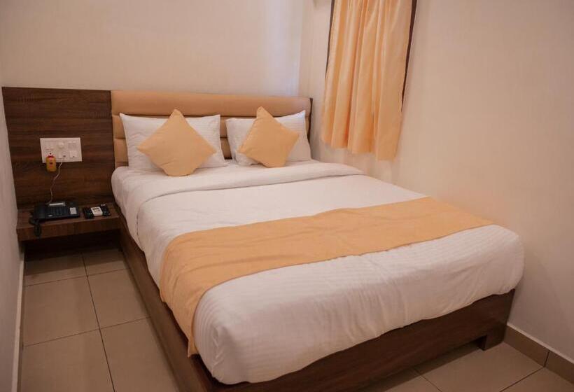 اتاق لوکس, Sharda Residency