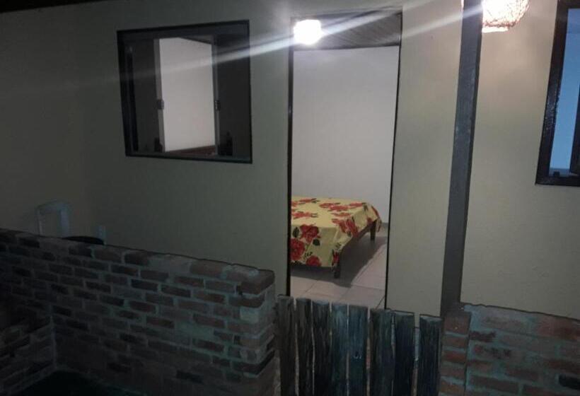 اتاق استاندارد, Man Cave Hostel