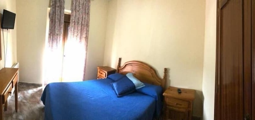 اتاق استاندارد, Hostal Hermanos Sánchez