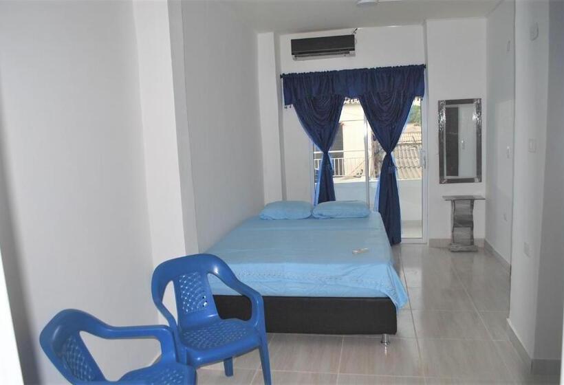سوئیت با بالکن, Hostalnativo