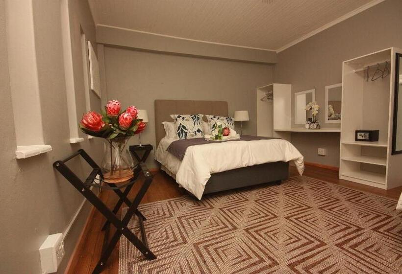 اتاق خانوادگی با سرویس بهداشتی مشترک, The Retreat Guesthouse