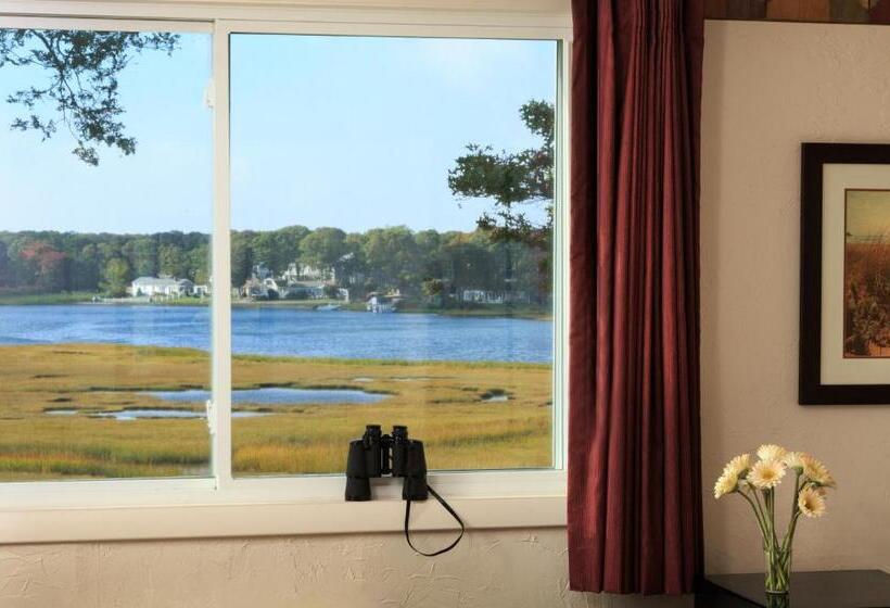 اتاق لوکس با چشم‌انداز, Bayside Resort