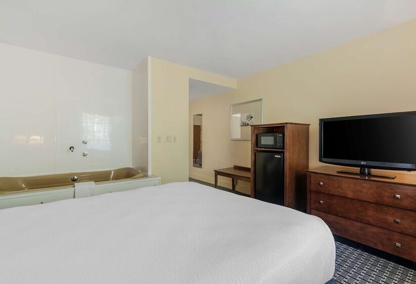 Suite con Hidromasaje, Best Western Plus Brunswick Bath