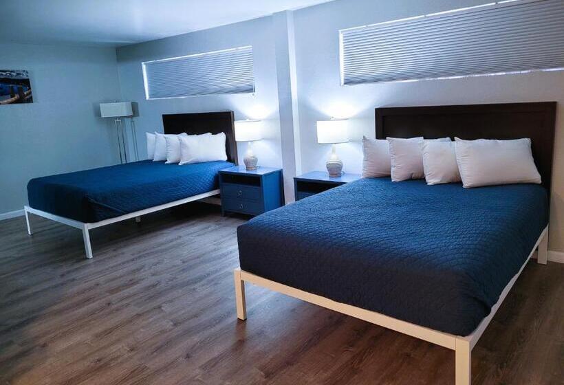 اتاق استاندارد با تخت دو نفره بزرگ, Cerulean