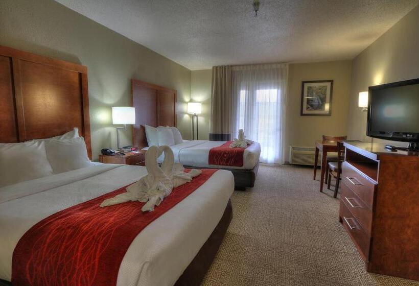 Standard Room 2 Double Beds, Comfort Inn And Suites At Dollywood Lane