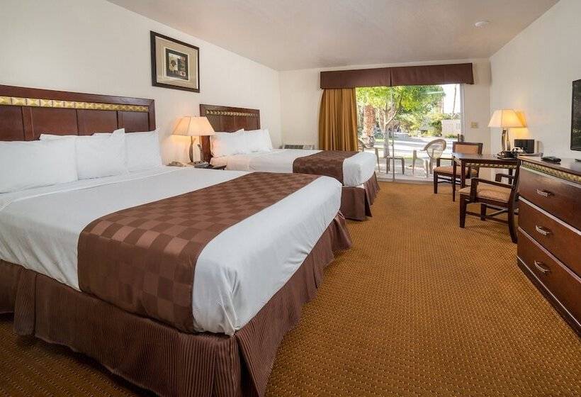 Standaardkamer met 2 Tweepersoonsbedden, Days Inn By Wyndham Palm Springs