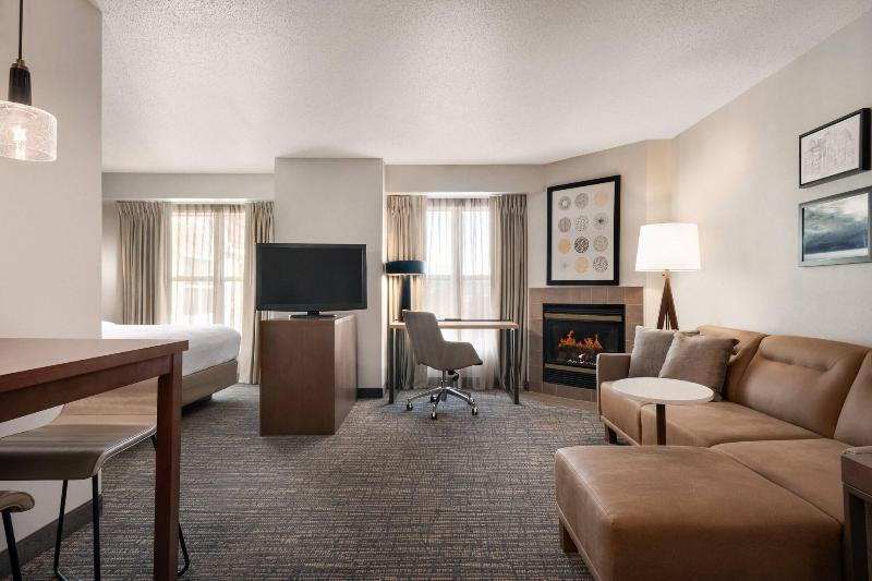 اتاق استاندارد با تخت بزرگ, Doubletree By Hilton Hotel Vancouver