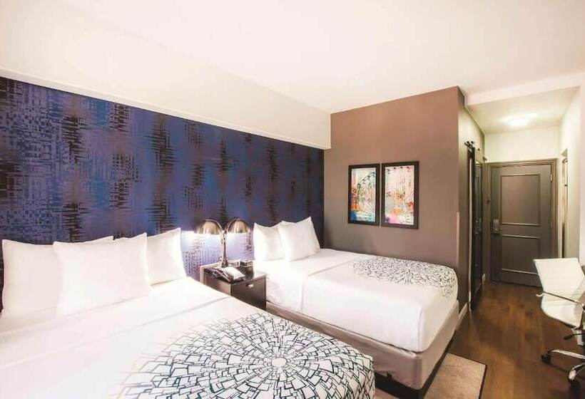 اتاق استاندارد با 2 تخت دوبل, Holiday Inn Express   Dallas Downtown, An Ihg
