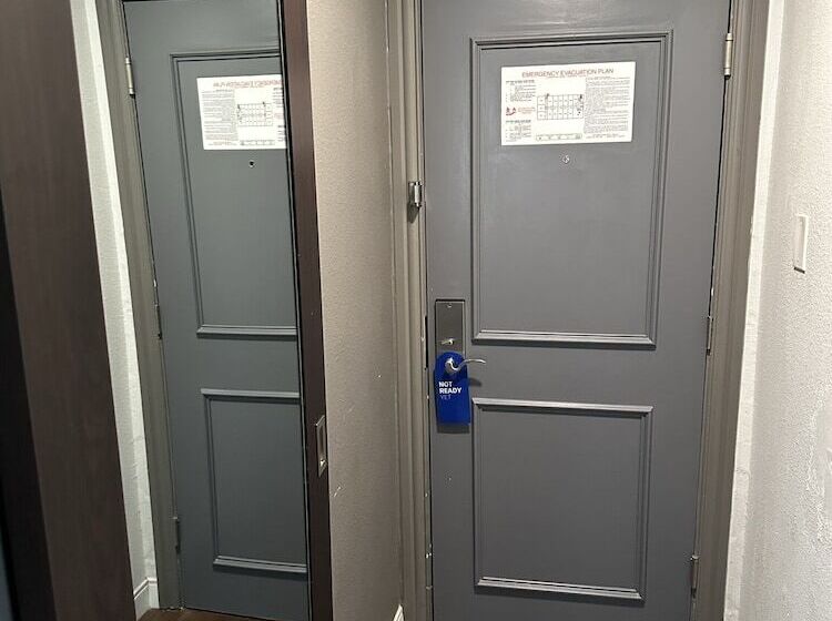 اتاق استاندارد با 2 تخت دوبل, Holiday Inn Express   Dallas Downtown, An Ihg