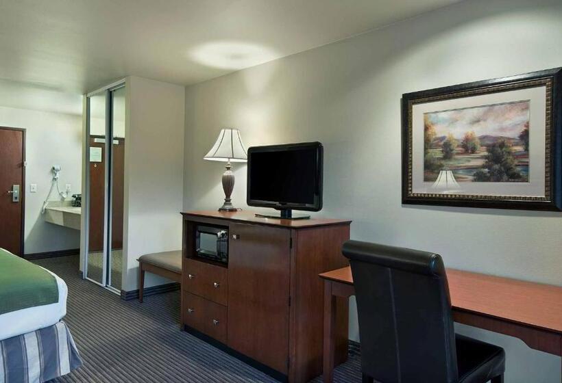 سوئیت با تخت بزرگ, Oxford Suites Yakima