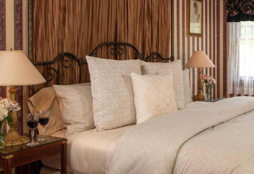 اتاق لوکس با تخت بزرگ, Palmer House Inn