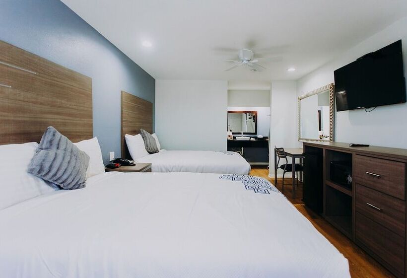 اتاق استاندارد با 2 تخت دوبل, Scottish Inn & Suites   Kemah Boardwalk