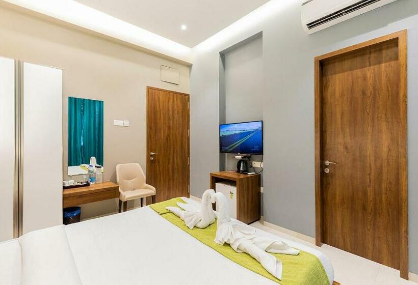 اتاق استاندارد, Seven Oaks