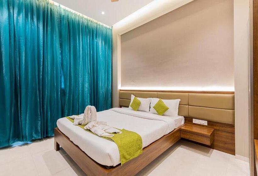 اتاق استاندارد, Seven Oaks