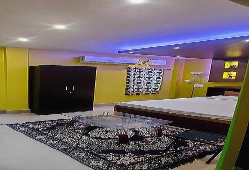 اتاق کلاسیک سه تخته, Spot On 63948 Prince Residency And Restaurant