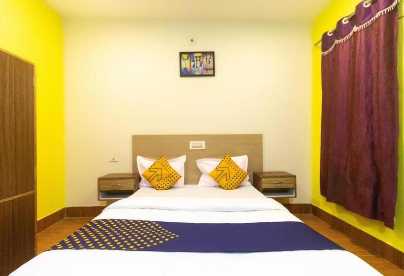Economy Triple Room, Spot On Prabir Residency Inn