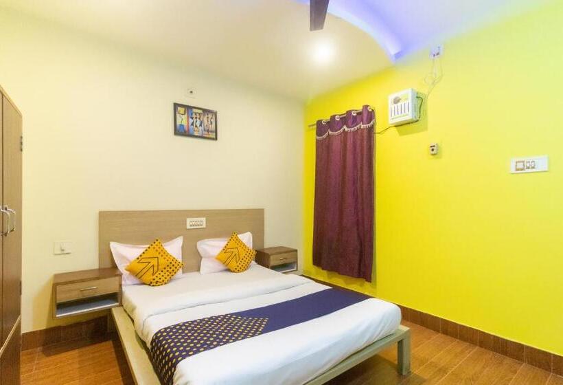 Economy Triple Room, Spot On Prabir Residency Inn