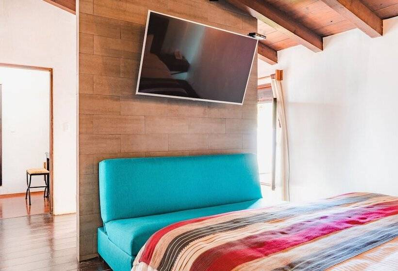 سوییت جونیور, Yox Hotel Boutique