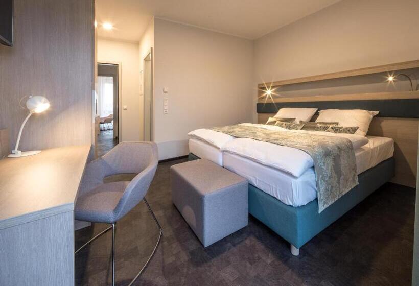 سوئیت 2 خوابه, Rs Hotel   Smart & Modern Hotel Apartments
