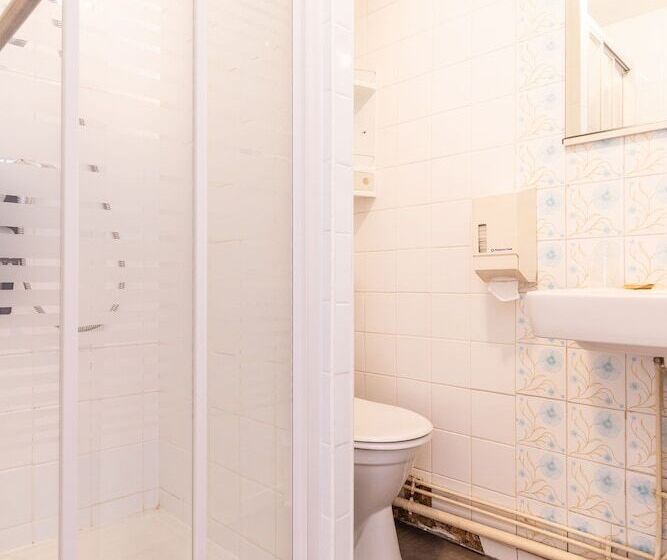 اتاق استاندارد یک نفره, Des Bains