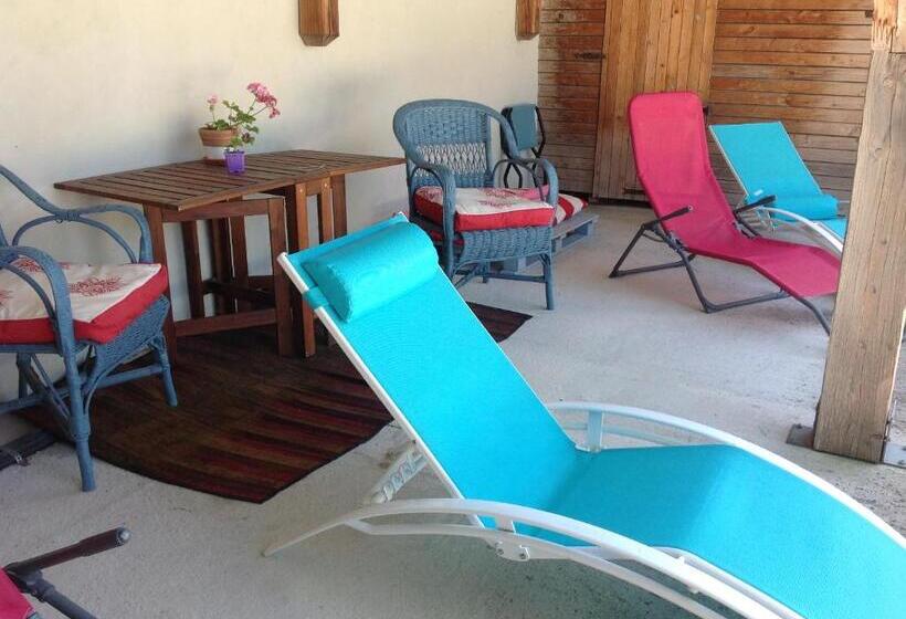Стандартный Номер Кровать Кинг, La Maison Bleue