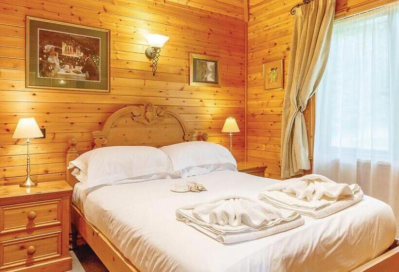اتاق استاندارد, Tilford Woods Lodge Retreat