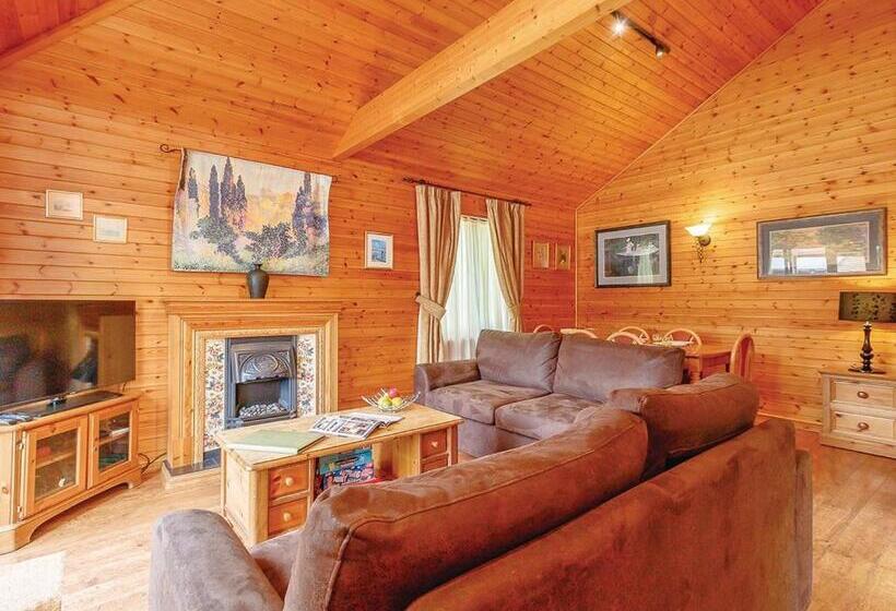 اتاق استاندارد, Tilford Woods Lodge Retreat