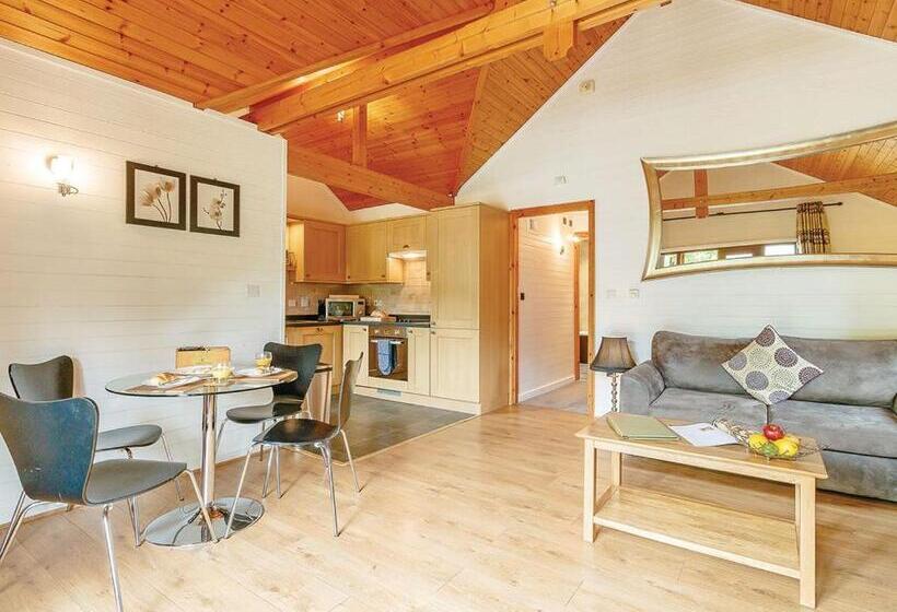 اتاق پرمیوم, Tilford Woods Lodge Retreat