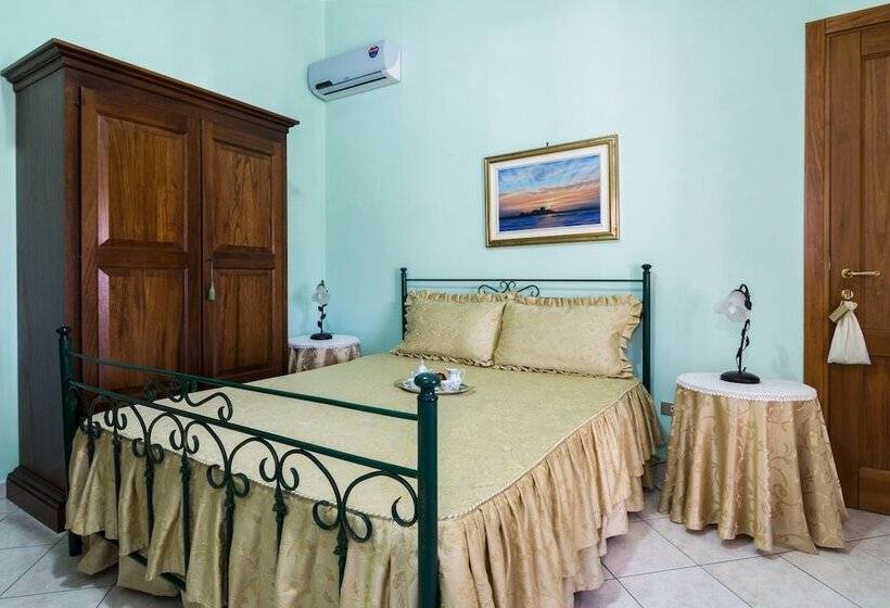 标准间, Casa Titti