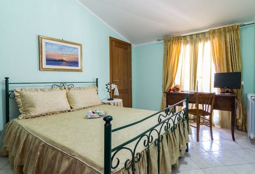 标准间, Casa Titti