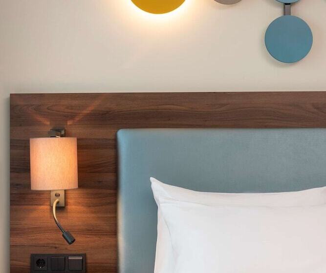 استودیوی لوکس, Hyatt House Frankfurt Eschborn