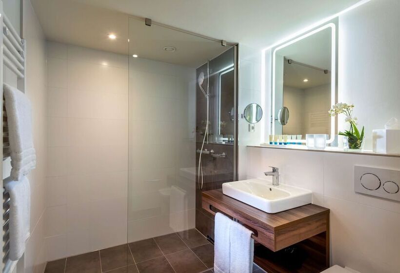 استودیوی لوکس, Hyatt House Frankfurt Eschborn
