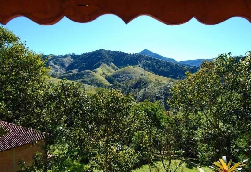 کلبه ییلاقی, Pousada Da Carmem