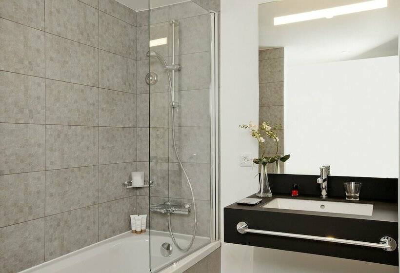 استودیوی استاندارد, Residhome Puteaux La Defense