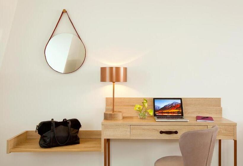 استودیوی استاندارد, Residhome Puteaux La Defense