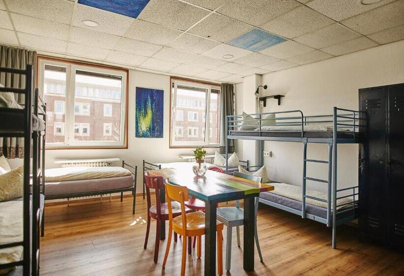 Bed in Shared Room with Shared Bathroom, Sleep Station Hostel