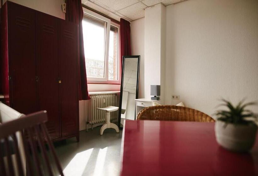 Bed in Shared Room with Shared Bathroom, Sleep Station Hostel