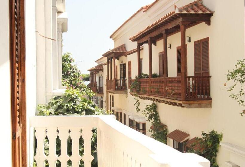 ویلای یک اتاق خوابه با استخر شنا, Casa Del Tejadillo