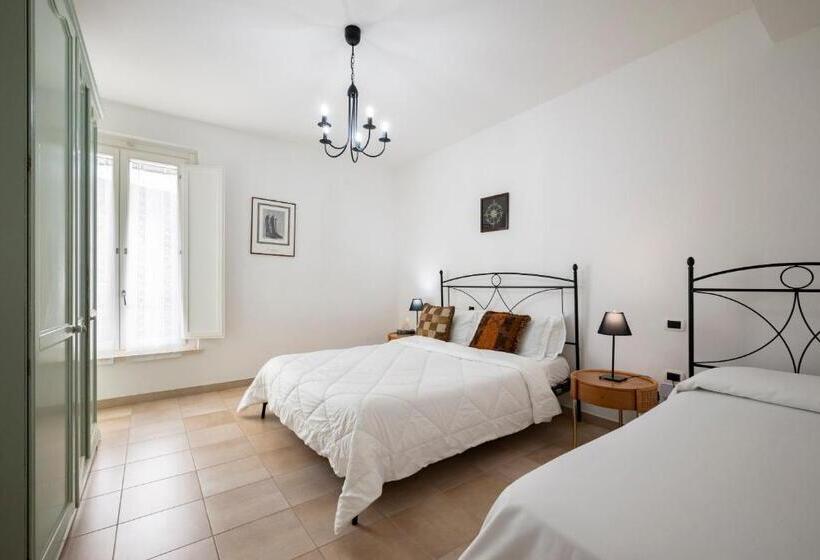 プールビューの２ベッドルームアパート, Ombra Verde Residence E B&b