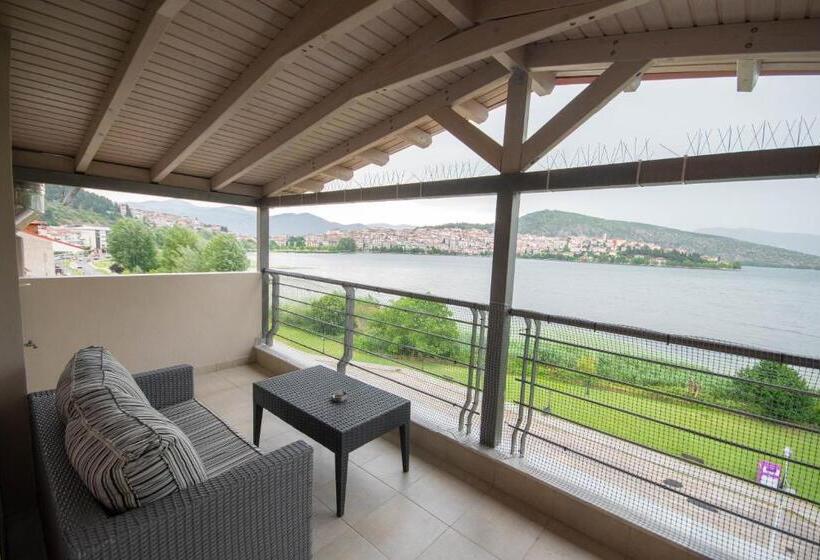 اتاق استاندارد, Paralimnio Suites