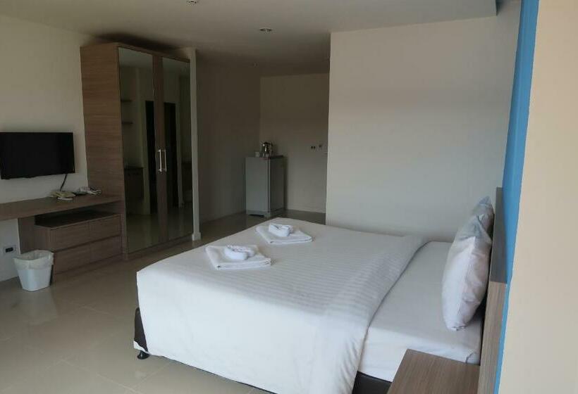 سوییت با چشم‌انداز کوه, S4 Nai Yang Beach   Near Phuket Airport
