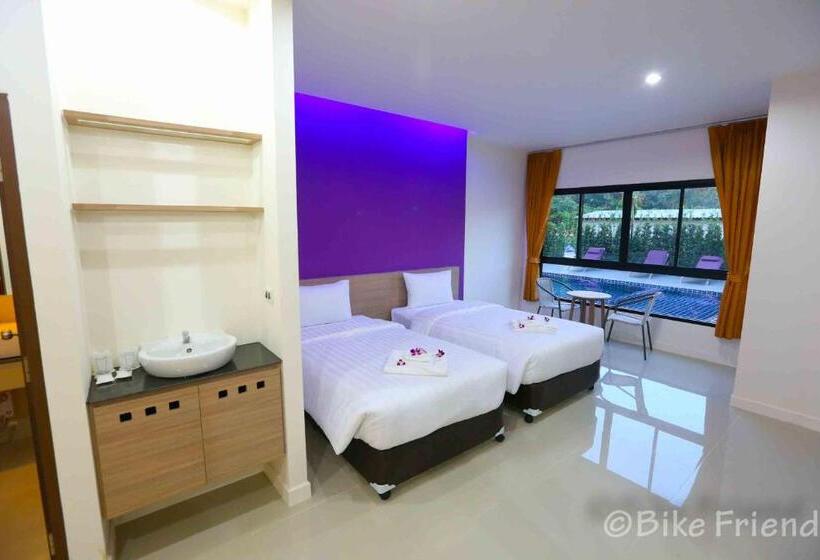 سوییت با چشم‌انداز استخر, S4 Nai Yang Beach   Near Phuket Airport