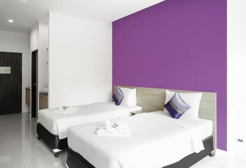 سوییت با چشم‌انداز استخر, S4 Nai Yang Beach   Near Phuket Airport